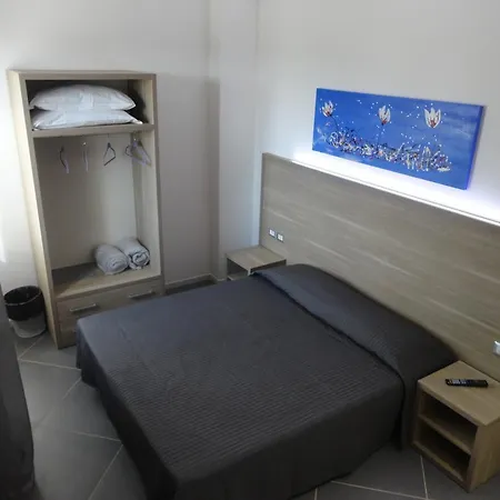 Oasi Bar Affittacamere 招待所